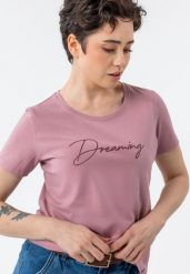 Koszulka z napisem T-DECORE. Czerwone t-shirty damskie Volcano, m, z aplikacjami, z bawełny, klasyczne, bez kołnierzyka. Za 59.99 zł.