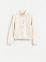Sweter ze stójką - złamana biel. Swetry damskie Reserved, l, bez wzorów, z dzianiny, bez kołnierzyka, bez ramiączek, bez kaptura. Za 139.99 zł.