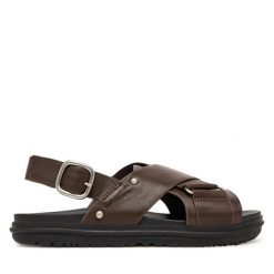 Sandały EMU Australia. Brązowe sandały damskie Emu Australia, bez wzorów, bez obcasa, na płaskiej podeszwie, bez zapięcia. Za 468.99 zł.