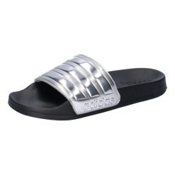 Klapki męskie basenowe Adidas ADILETTE. Czarne klapki męskie Adidas, z materiału. Za 108.99 zł.