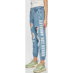 Guess Jeans - Jeansy. Jeansy damskie marki Guess Jeans. Za 589.90 zł.