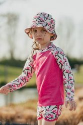 DucKsday Koszulka UV dla dziewczynki Ducksday, Coco, rozmiar 14 lat (158-164). Bluzki dla dziewczynek DucKsday, bez wzorów, bez kołnierzyka, bez ramiączek. Za 101.25 zł.