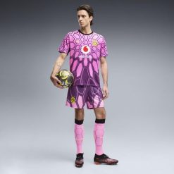 Męskie szorty bramkarskie Borussia Dortmund 26/27 PUMA. Czerwone szorty męskie Puma, m, bez wzorów, z materiału, klasyczne. Za 199.00 zł.