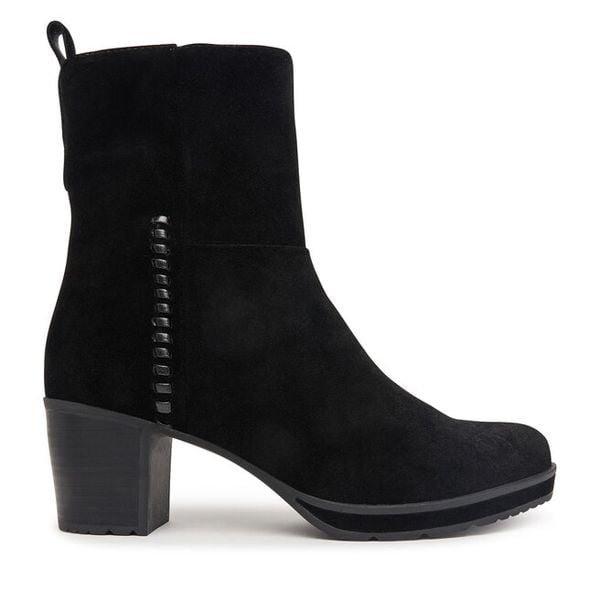 Botki Josef Seibel. Czarne botki damskie Josef Seibel, bez obcasa, na słupku, bez zapięcia. Za 649.99 zł.