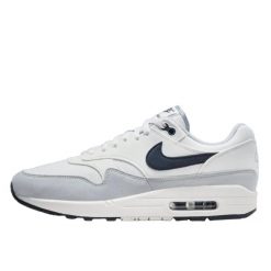 Buty do chodzenia dla dorosłych Air Max 1 Platinum Tint Dark Obsidian. Niebieskie obuwie sportowe damskie Nike, bez wzorów, z tkaniny, trekkingowe. Za 633.40 zł.
