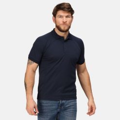 Męska Koszulka Polo Coolweave. Niebieskie koszulki polo męskie Regatta, m, bez wzorów, z materiału, bez ramiączek. Za 67.99 zł.