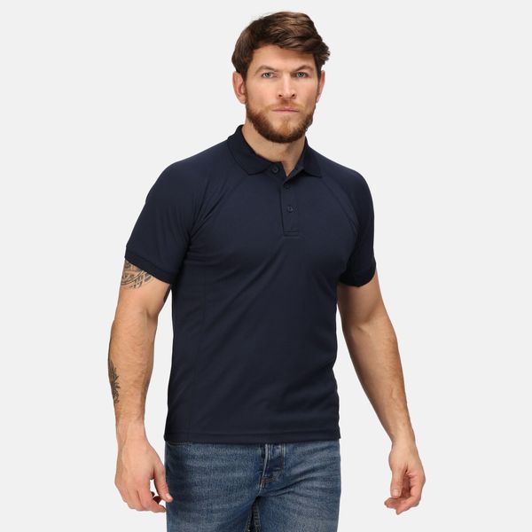 Męska Koszulka Polo Coolweave. Niebieskie koszulki polo męskie Regatta, m, bez wzorów, z materiału, bez ramiączek. Za 69.99 zł.