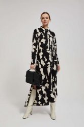 Sukienka maxi czarna. Czarne sukienki damskie MOODO, bez wzorów, z poliesteru, bez kołnierzyka, bez ramiączek, maxi. W wyprzedaży za 67.99 zł.