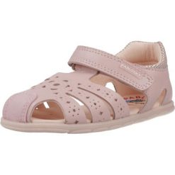 Sandały PABLOSKY 067070P Rose. Czerwone sandały damskie Pablosky, bez wzorów, ze skóry, bez obcasa, bez zapięcia. Za 224.99 zł.
