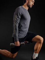 4F Longsleeve treningowy regular szybkoschnący męski - szary M. Szare koszulki sportowe męskie 4f, m, bez wzorów, z materiału, bez kołnierzyka, bez ramiączek, na fitness i siłownię. Za 129.99 zł.