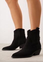 Czarne Botki Kowbojki na Obcasie Typu Stożek z Haftowaną Cholewką Jarela. Czarne botki damskie Born2be, z jeansu, boho, ze szpiczastym noskiem, bez obcasa, na obcasie, bez zapięcia. Za 179.99 zł.
