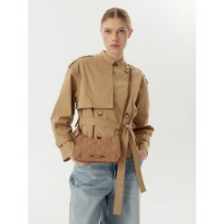 Torebka Calvin Klein. Brązowe listonoszki damskie Calvin Klein, bez wzorów, bez dodatków. Za 329.99 zł.