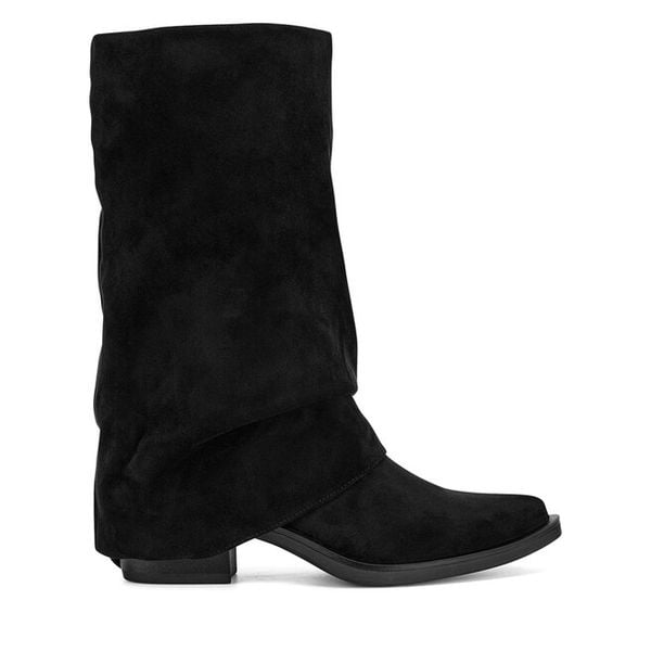 Kozaki Jenny Fairy. Czarne kozaki damskie Jenny Fairy, bez obcasa, na słupku. Za 239.99 zł.