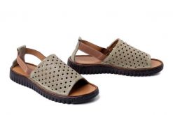 KOCH 030.113.1895 scorpion, sandały damskie. Zielone sandały damskie KOCH, w ażurowe wzory, ze skóry, bez obcasa, bez zapięcia. Za 224.90 zł.