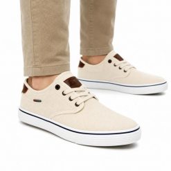 Buty męskie trampki sportowe Wrangler CALYPSO DERBY C MEN LOW. Brązowe trampki męskie Wrangler, bez wzorów, z jeansu, klasyczne, bez zapięcia. Za 169.00 zł.