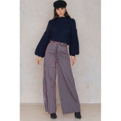Trendyol Spodnie „dzwony” w paski - Multicolor,Navy. Paski damskie marki Trendyol. W wyprzedaży za 51.58 zł.