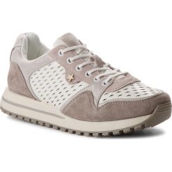 Sneakersy WRANGLER - Beyond Punched WL181556 White 51. Półbuty damskie marki Wrangler. W wyprzedaży za 199.00 zł.