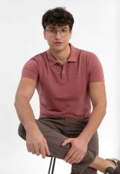 Polo męskie O-CANYON. Czerwone koszulki polo męskie Volcano, l, bez wzorów, z bawełny, klasyczne, bez ramiączek. Za 99.99 zł.