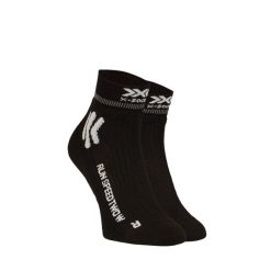 Skarpety biegowe damskie X-Socks Run Speed Two 4.0. Czarne obuwie sportowe damskie X-Socks, bez wzorów. Za 89.99 zł.