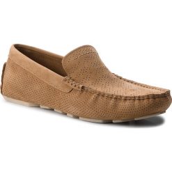 Mokasyny UGG - M Henrick Stripe Perf 1014642 M/Tmr. Brązowe mokasyny męskie UGG, z nubiku, bez zapięcia. W wyprzedaży za 359.00 zł.