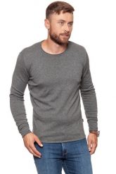 MĘSKI SWETER WRANGLER ROLL EDGE CREW GREY MARL W8624RGVB 112132326. Szare bluzy męskie Wrangler, m, bez wzorów, bez kołnierzyka. W wyprzedaży za 79.99 zł.