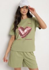 Jasnozielony T-shirt z Ozdobnym Nadrukiem Palithiela. Zielone bluzki damskie Born2be, l, bez wzorów, z jeansu, klasyczne, bez kołnierzyka. Za 29.99 zł.