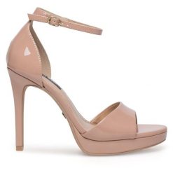 Sandały Nine West. Brązowe sandały damskie Nine West, bez wzorów, bez obcasa, na szpilce, bez zapięcia. Za 160.99 zł.