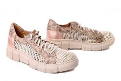 MACIEJKA 05850-25/00-1 złoty, półbuty damskie. Żółte półbuty damskie Maciejka, na lato, w ażurowe wzory, ze skóry, bez obcasa, na koturnie, bez zapięcia. Za 378.16 zł.