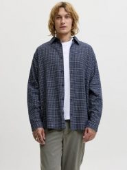 Jack & Jones koszula flanelowa Mężczyźni Comfort Fit Bawełna niebieski, M. Niebieskie koszule męskie Jack & Jones, m, bez wzorów, z bawełny, klasyczne, bez kołnierzyka, bez ramiączek. Za 199.95 zł.