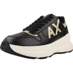 Buty ARMANI EXCHANGE XW003106 AF2740 Czarny. Czarne obuwie sportowe damskie Armani Exchange, bez wzorów, z syntetyku, na fitness i siłownię. Za 648.99 zł.
