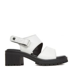 Sandały G-Star. Białe sandały damskie G-Star, bez wzorów, bez obcasa, na słupku, bez zapięcia. Za 155.99 zł.