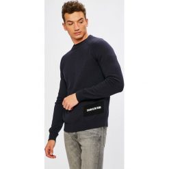 Calvin Klein Jeans - Sweter. Swetry przez głowę męskie marki Calvin Klein Jeans. W wyprzedaży za 359.90 zł.