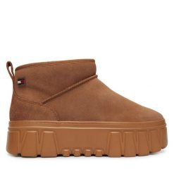 Śniegowce Tommy Jeans. Brązowe śniegowce i trapery damskie Tommy Jeans, z jeansu. Za 649.99 zł.