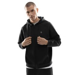 Męska rozpinana bluza treningowa z kapturem Fitness Siroko Intrepid. Czarne bluzy męskie SIROKO, l, bez wzorów, z materiału, z kapturem, na fitness i siłownię. W wyprzedaży za 146.95 zł.