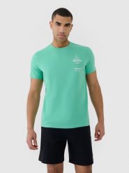 4F T-shirt regular z nadrukiem męski - zielony S. Zielone koszulki sportowe męskie 4f, m, bez wzorów, z bawełny, klasyczne, bez kołnierzyka. W wyprzedaży za 49.99 zł.