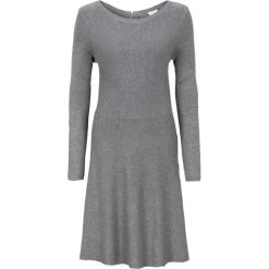 Sukienka dzianinowa w prążek bonprix szary melanż. Sukienki damskie marki bonprix. Za 59.99 zł.