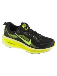 Damskie buty do biegania Nike Vomero 18 - czarny. Czarne obuwie sportowe damskie Sinsay, bez wzorów, do biegania. Za 499.99 zł.