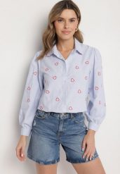 Niebiesko-Czerwona Bawełniana Koszula z Ozdobnym Haftem Doviene. Niebieskie bluzki damskie Born2be, l, bez wzorów, z bawełny, eleganckie, bez kołnierzyka, bez ramiączek. Za 59.99 zł.