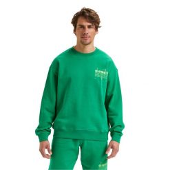 Bluza DIADORA SWEATSHIRT CREW MANIFESTO. Zielone bluzy męskie Diadora, m, bez wzorów, bez kaptura. Za 139.99 zł.