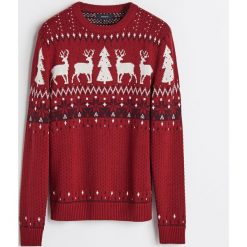 Sweter ze świątecznym motywem - Bordowy. Czerwone swetry przez głowę męskie Reserved. Za 119.99 zł.