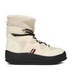 Śniegowce Beverly Hills Polo Club. Białe śniegowce i trapery damskie Beverly Hills Polo Club. Za 299.99 zł.