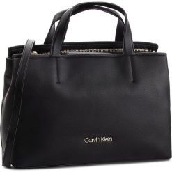 Torebka CALVIN KLEIN - Drive Tote K60K604461 001. Czarne torebki do ręki damskie Calvin Klein, ze skóry ekologicznej. Za 749.00 zł.