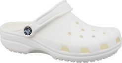 Crocs Crocs Classic Clog 10001-100 białe 37/38. Białe klapki damskie Crocs, bez wzorów, sportowe, bez obcasa. Za 198.61 zł.