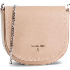 Torebka PATRIZIA PEPE - 2V8678/AT79-B524 Camel Beige. Brązowe torebki do ręki damskie Patrizia Pepe, z aplikacjami, ze skóry, wizytowe, zdobione, bez dodatków. W wyprzedaży za 489.00 zł.