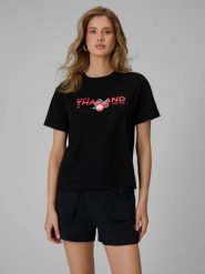 4F T-shirt loose z nadrukiem damski - czarny XS. Czarne t-shirty damskie 4f, xs, bez wzorów, z bawełny, bez kołnierzyka. W wyprzedaży za 49.99 zł.