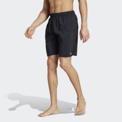 Szorty do pływania Solid CLX Classic-Length. Białe szorty męskie Adidas, s, bez wzorów, z materiału, klasyczne. W wyprzedaży za 90.35 zł.