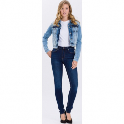 Dżinsy "Natalia" - Super Skinny fit - w kolorze granatowym. Niebieskie jeansy damskie Cross Jeans. W wyprzedaży za 90.95 zł.