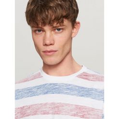 T-shirt w paski - Czerwony. T-shirty damskie marki Reserved. Za 39.99 zł.
