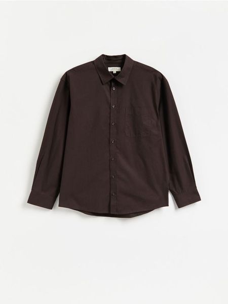 Bawełniana koszula oversize - ciemnobrązowy. Brązowe koszule męskie Reserved, l, bez wzorów, z bawełny, bez kołnierzyka, bez ramiączek. Za 139.99 zł.
