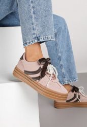 Różowe Sneakersy w Stylu Tenisówek na Grubej Podeszwie z Tłoczeniem i Perłami Asortte. Czerwone obuwie sportowe damskie Born2be, bez wzorów, z jeansu, tenisowe. Za 109.99 zł.